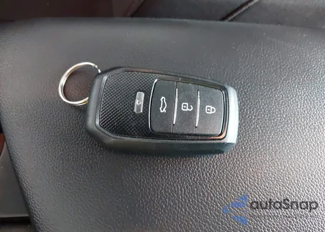 2023 Hyundai Elantra Sel from USA, damaged, VIN 5NPLM4AG7PH119083